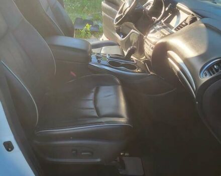 Белый Инфинити QX60, объемом двигателя 3.5 л и пробегом 156 тыс. км за 16700 $, фото 6 на Automoto.ua