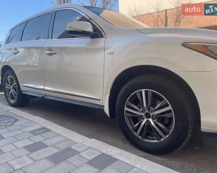 Белый Инфинити QX60, объемом двигателя 3.5 л и пробегом 141 тыс. км за 19800 $, фото 3 на Automoto.ua