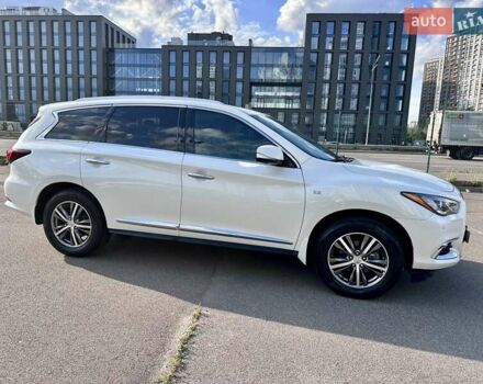Білий Інфініті QX60, об'ємом двигуна 3.5 л та пробігом 32 тис. км за 19200 $, фото 16 на Automoto.ua