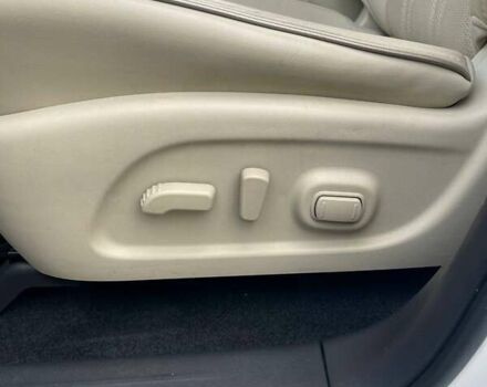 Белый Инфинити QX60, объемом двигателя 3.5 л и пробегом 106 тыс. км за 19800 $, фото 8 на Automoto.ua