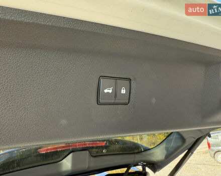 Белый Инфинити QX60, объемом двигателя 3.5 л и пробегом 53 тыс. км за 39000 $, фото 20 на Automoto.ua