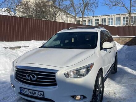 Белый Инфинити QX60, объемом двигателя 3.5 л и пробегом 240 тыс. км за 13000 $, фото 1 на Automoto.ua