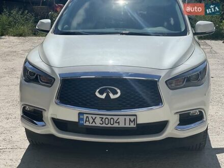 Белый Инфинити QX60, объемом двигателя 3.5 л и пробегом 42 тыс. км за 20900 $, фото 1 на Automoto.ua