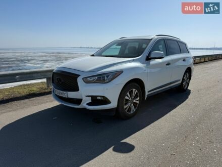 Белый Инфинити QX60, объемом двигателя 3.5 л и пробегом 134 тыс. км за 17000 $, фото 1 на Automoto.ua