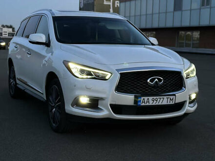 Білий Інфініті QX60, об'ємом двигуна 2.5 л та пробігом 200 тис. км за 13600 $, фото 1 на Automoto.ua