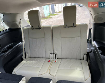Чорний Інфініті QX60, об'ємом двигуна 3.5 л та пробігом 221 тис. км за 15000 $, фото 12 на Automoto.ua