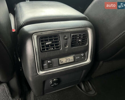 Черный Инфинити QX60, объемом двигателя 3.5 л и пробегом 200 тыс. км за 11500 $, фото 11 на Automoto.ua