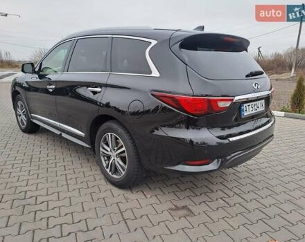 Черный Инфинити QX60, объемом двигателя 3.5 л и пробегом 170 тыс. км за 20500 $, фото 4 на Automoto.ua