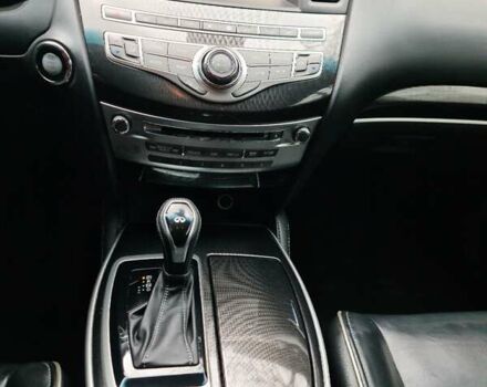 Чорний Інфініті QX60, об'ємом двигуна 3.5 л та пробігом 216 тис. км за 17500 $, фото 12 на Automoto.ua