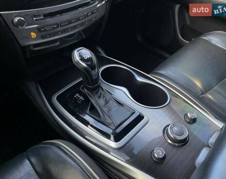 Черный Инфинити QX60, объемом двигателя 3.5 л и пробегом 147 тыс. км за 15990 $, фото 39 на Automoto.ua