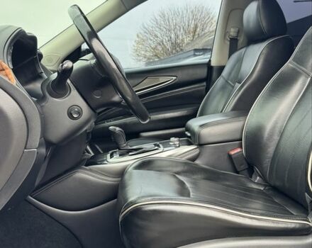 Черный Инфинити QX60, объемом двигателя 3.5 л и пробегом 146 тыс. км за 17700 $, фото 12 на Automoto.ua