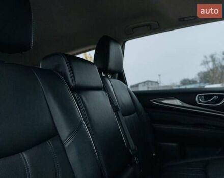 Чорний Інфініті QX60, об'ємом двигуна 3.5 л та пробігом 109 тис. км за 22000 $, фото 61 на Automoto.ua