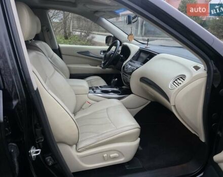 Чорний Інфініті QX60, об'ємом двигуна 3.5 л та пробігом 123 тис. км за 16800 $, фото 14 на Automoto.ua
