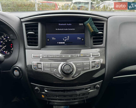 Черный Инфинити QX60, объемом двигателя 3.5 л и пробегом 170 тыс. км за 20500 $, фото 17 на Automoto.ua