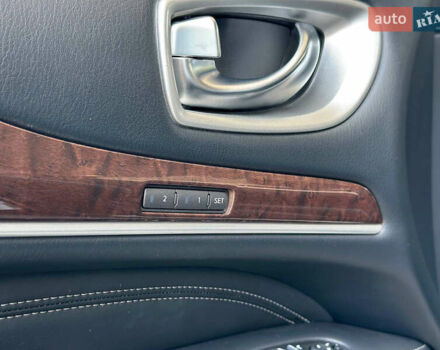 Чорний Інфініті QX60, об'ємом двигуна 3.5 л та пробігом 144 тис. км за 19500 $, фото 17 на Automoto.ua