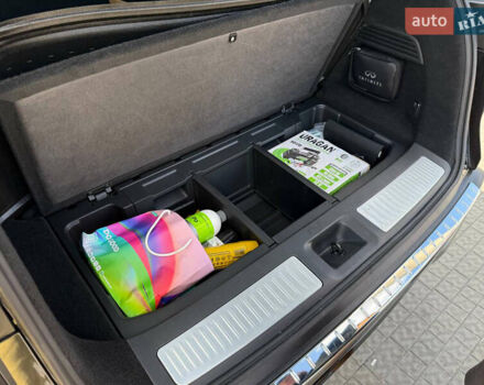 Черный Инфинити QX60, объемом двигателя 3.5 л и пробегом 45 тыс. км за 38800 $, фото 18 на Automoto.ua