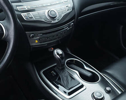 Инфинити QX60, объемом двигателя 3.5 л и пробегом 137 тыс. км за 22000 $, фото 5 на Automoto.ua