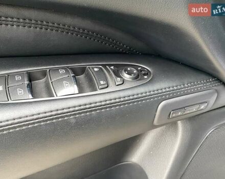 Серый Инфинити QX60, объемом двигателя 3.5 л и пробегом 151 тыс. км за 12500 $, фото 11 на Automoto.ua