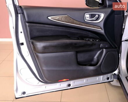 Серый Инфинити QX60, объемом двигателя 3.5 л и пробегом 173 тыс. км за 12900 $, фото 31 на Automoto.ua