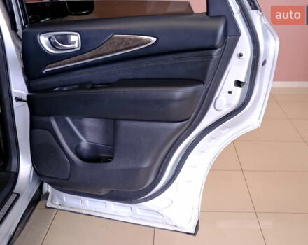 Серый Инфинити QX60, объемом двигателя 3.5 л и пробегом 173 тыс. км за 12900 $, фото 39 на Automoto.ua