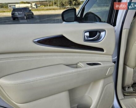 Серый Инфинити QX60, объемом двигателя 3.5 л и пробегом 186 тыс. км за 14300 $, фото 25 на Automoto.ua