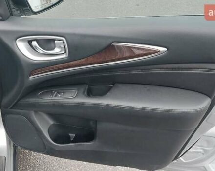 Серый Инфинити QX60, объемом двигателя 2.5 л и пробегом 170 тыс. км за 12000 $, фото 13 на Automoto.ua