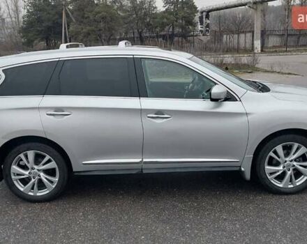 Серый Инфинити QX60, объемом двигателя 2.5 л и пробегом 170 тыс. км за 12000 $, фото 1 на Automoto.ua