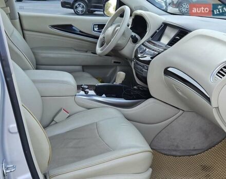 Серый Инфинити QX60, объемом двигателя 3.5 л и пробегом 186 тыс. км за 14300 $, фото 9 на Automoto.ua