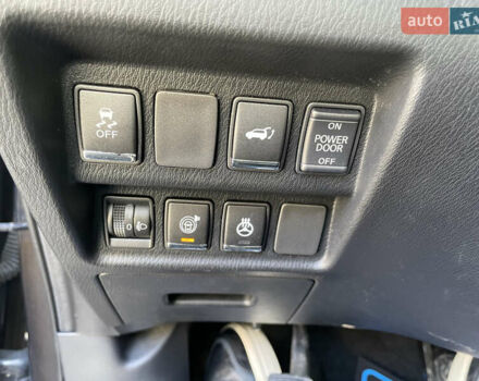 Сірий Інфініті QX60, об'ємом двигуна 0 л та пробігом 178 тис. км за 12800 $, фото 8 на Automoto.ua
