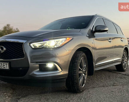 Серый Инфинити QX60, объемом двигателя 3.5 л и пробегом 161 тыс. км за 23000 $, фото 2 на Automoto.ua