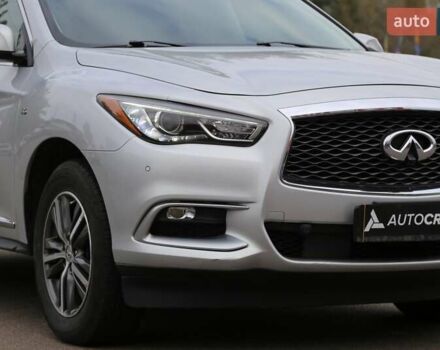 Серый Инфинити QX60, объемом двигателя 3.5 л и пробегом 155 тыс. км за 18500 $, фото 3 на Automoto.ua