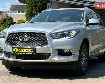 Серый Инфинити QX60, объемом двигателя 3.5 л и пробегом 165 тыс. км за 16999 $, фото 2 на Automoto.ua