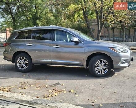 Серый Инфинити QX60, объемом двигателя 3.5 л и пробегом 100 тыс. км за 18700 $, фото 8 на Automoto.ua
