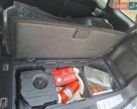 Серый Инфинити QX60, объемом двигателя 3.5 л и пробегом 100 тыс. км за 18700 $, фото 19 на Automoto.ua