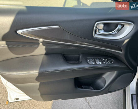 Серый Инфинити QX60, объемом двигателя 3.5 л и пробегом 177 тыс. км за 17500 $, фото 19 на Automoto.ua