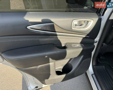 Серый Инфинити QX60, объемом двигателя 3.5 л и пробегом 177 тыс. км за 17500 $, фото 11 на Automoto.ua