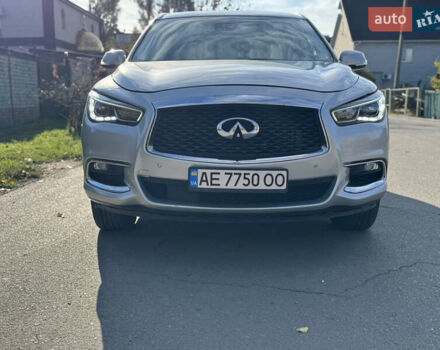 Серый Инфинити QX60, объемом двигателя 3.5 л и пробегом 177 тыс. км за 17500 $, фото 1 на Automoto.ua
