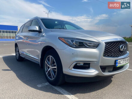 Серый Инфинити QX60, объемом двигателя 3.5 л и пробегом 99 тыс. км за 17900 $, фото 1 на Automoto.ua