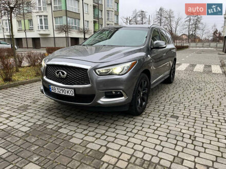Серый Инфинити QX60, объемом двигателя 3.5 л и пробегом 184 тыс. км за 16500 $, фото 1 на Automoto.ua