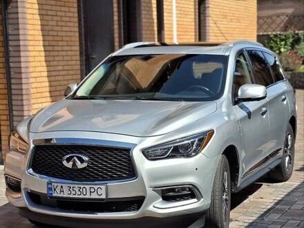 Инфинити QX60 2016 в Кременчуге на Automoto.ua Серый Инфинити QX60, объемом двигателя 3.5 л и пробегом 173 тыс. км за 17500 $, фото 1 на Automoto.ua