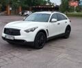 Белый Инфинити QX70, объемом двигателя 2.99 л и пробегом 210 тыс. км за 16600 $, фото 1 на Automoto.ua