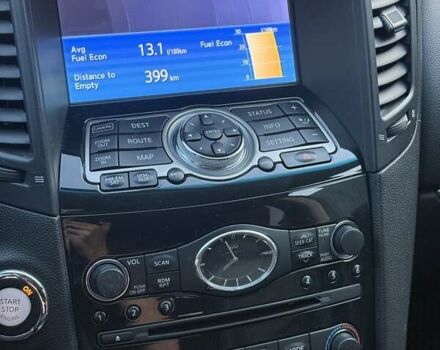 Белый Инфинити QX70, объемом двигателя 3.7 л и пробегом 154 тыс. км за 15200 $, фото 20 на Automoto.ua