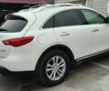 Білий Інфініті QX70, об'ємом двигуна 3.7 л та пробігом 180 тис. км за 24500 $, фото 3 на Automoto.ua