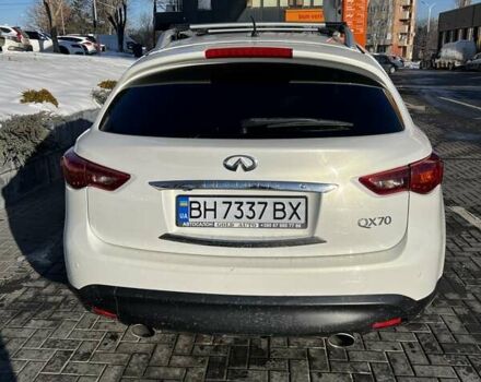 Білий Інфініті QX70, об'ємом двигуна 3.7 л та пробігом 137 тис. км за 20500 $, фото 1 на Automoto.ua