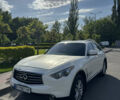 Белый Инфинити QX70, объемом двигателя 3.7 л и пробегом 230 тыс. км за 17500 $, фото 1 на Automoto.ua