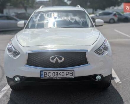 Белый Инфинити QX70, объемом двигателя 3.7 л и пробегом 185 тыс. км за 16000 $, фото 1 на Automoto.ua