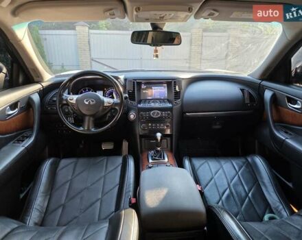 Белый Инфинити QX70, объемом двигателя 2.99 л и пробегом 110 тыс. км за 17999 $, фото 21 на Automoto.ua