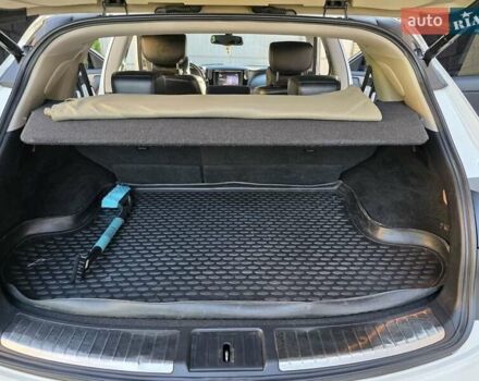 Белый Инфинити QX70, объемом двигателя 2.99 л и пробегом 110 тыс. км за 17999 $, фото 34 на Automoto.ua