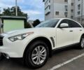Белый Инфинити QX70, объемом двигателя 3.7 л и пробегом 145 тыс. км за 19000 $, фото 1 на Automoto.ua