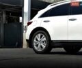 Белый Инфинити QX70, объемом двигателя 2.99 л и пробегом 110 тыс. км за 17999 $, фото 2 на Automoto.ua